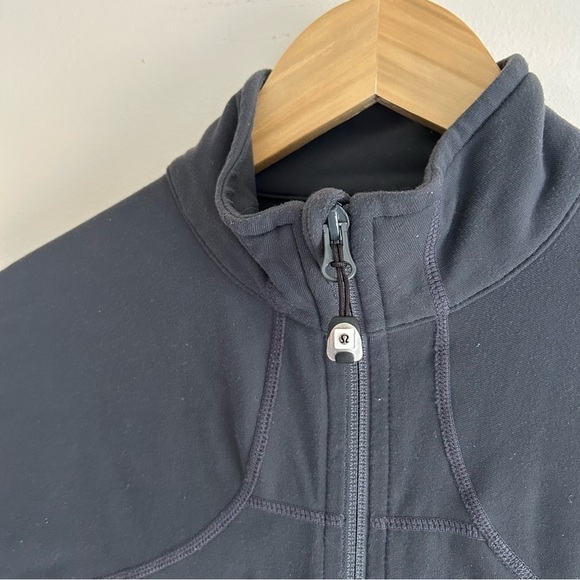 Vintage Lululemon Define Grey Charcoal Jacket Size 4-6 - Picture 4 of 5